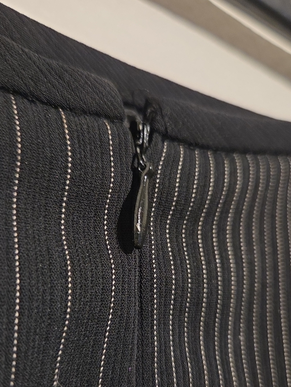 KASPER PINSTRIPE SET - Picture 9 of 11